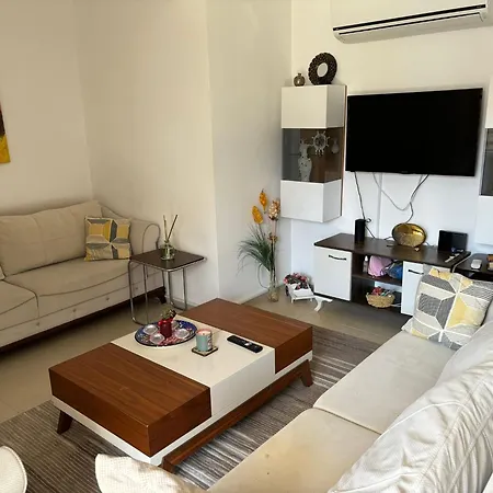 Апартаменты Charming 3-bedroom With Private Pool For Rent *